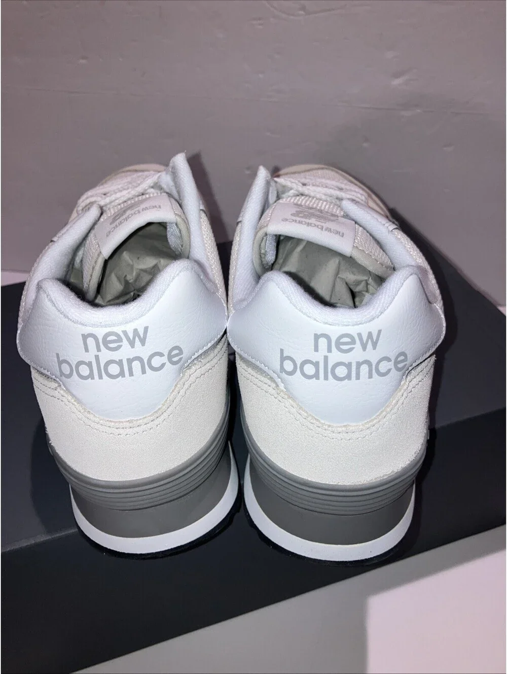 New balance 574 Core Nimbus Cloud White US Size Mens 8.5/Women’s 10 ML574EVW NEW